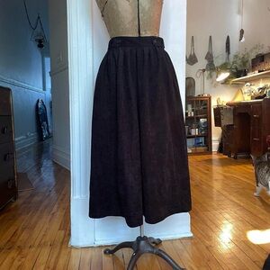 Elegant Black Midi Skirt